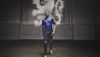 九游娱乐官网 (jiuyou)-中国马术节开幕，骑手与马匹共同亮相红毯，中国马术节2020