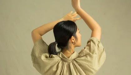 九游下载电脑版官网-世纪之战：经典对抗的“重现”，激发新一波篮球热潮，世纪之战足球