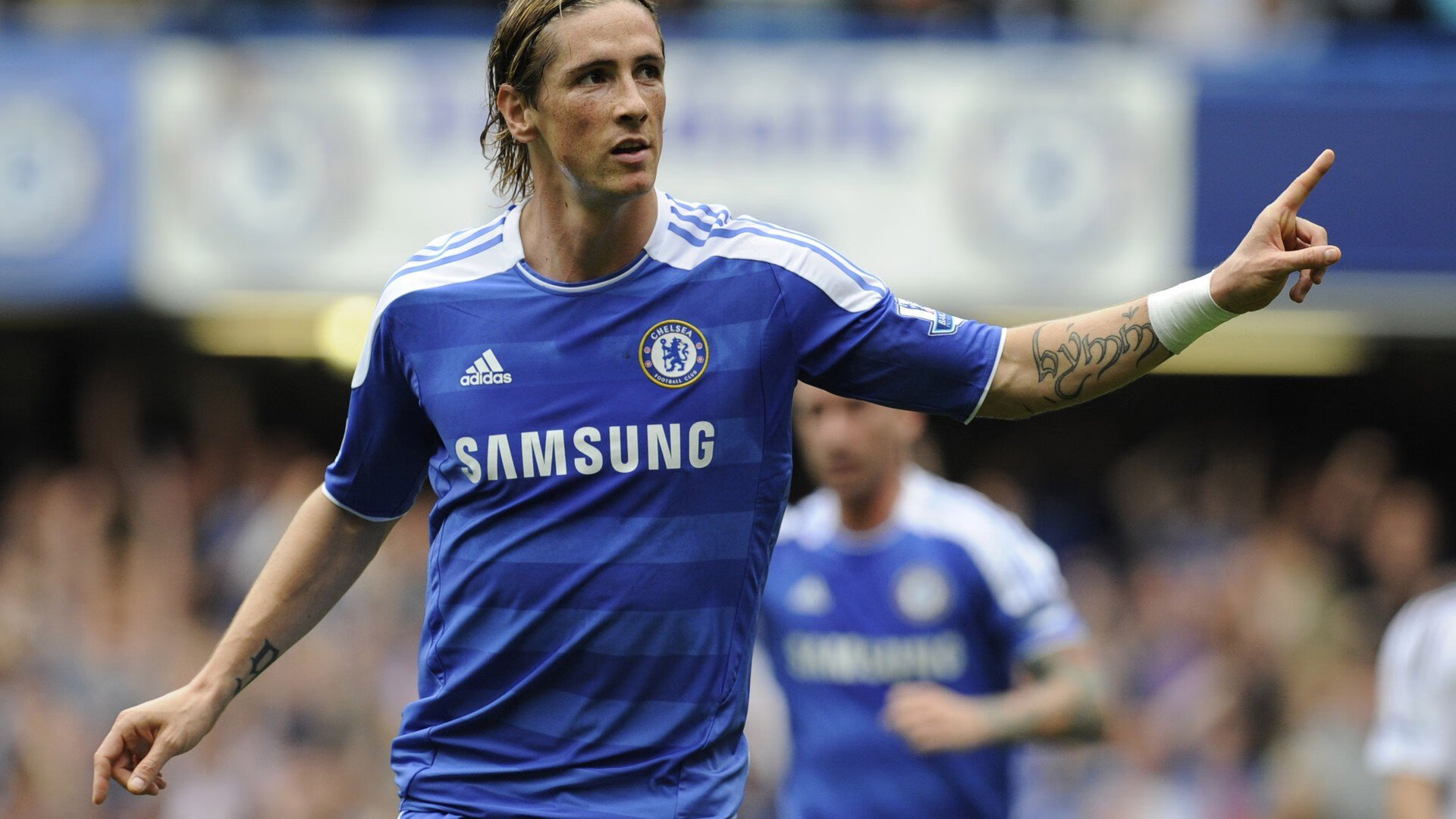 印象赛：夜空灯光照耀下的梦幻赛事